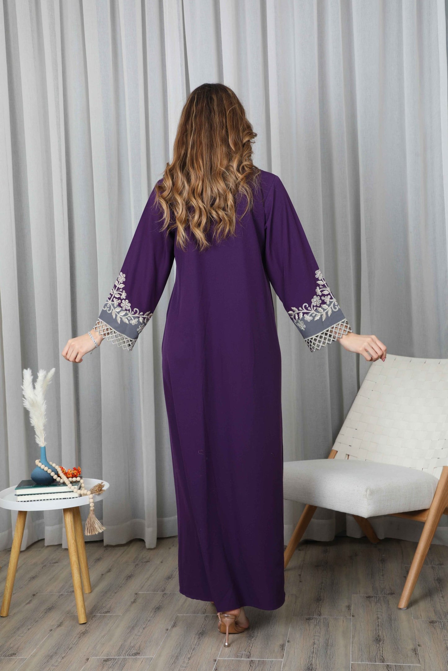 جلابية بنت البلاد السعودية الصيفية للنساء من مجموعة بنت البلاد الجديدة بتصاميم فاخرة - ZR-529