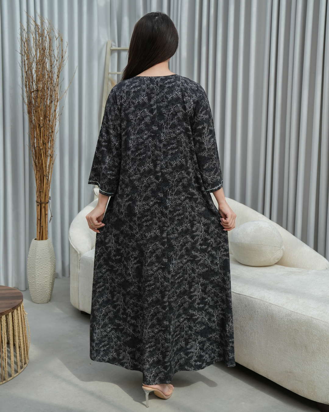 ZR721 - جلابية ذوق راقٍ بإطلالة محتشمة