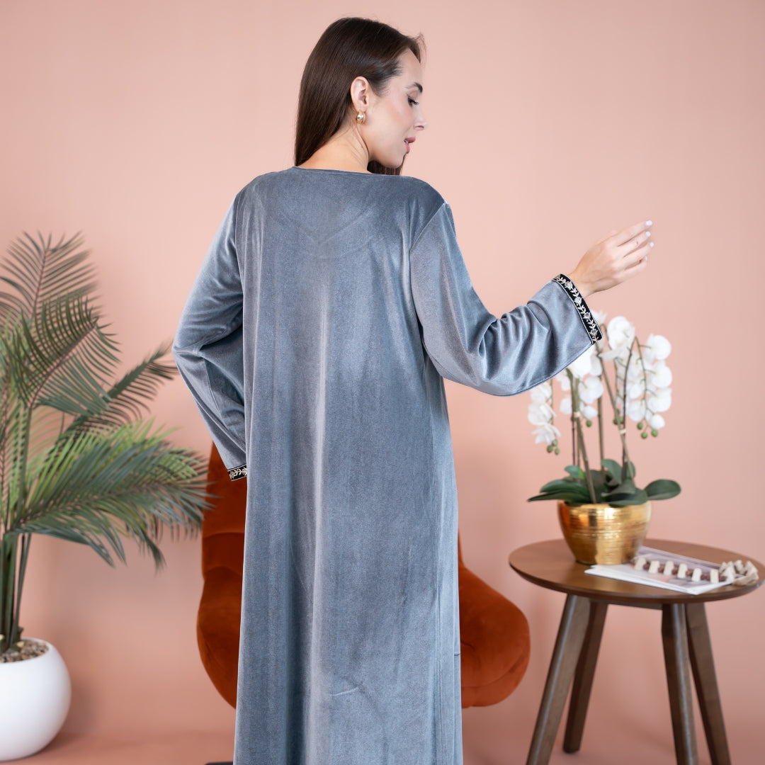 Elegant winter jalabiya with a distinctive modern design - DB216