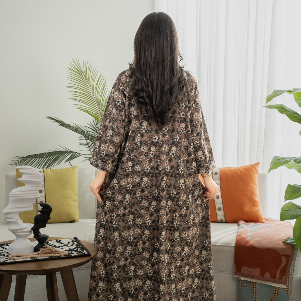 Elegant winter jalabiya with a distinctive modern design - DB245