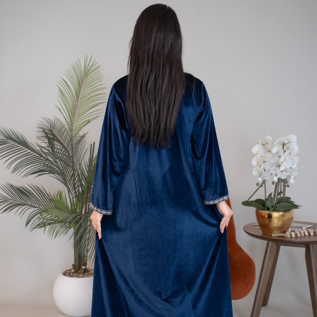 Elegant winter jalabiya with a distinctive modern design - DB217