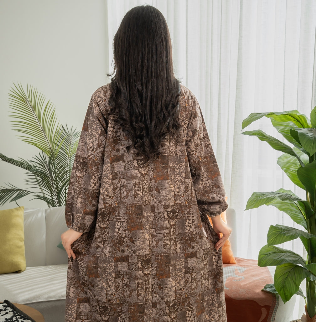 Elegant winter jalabiya with a distinctive modern design - 4599