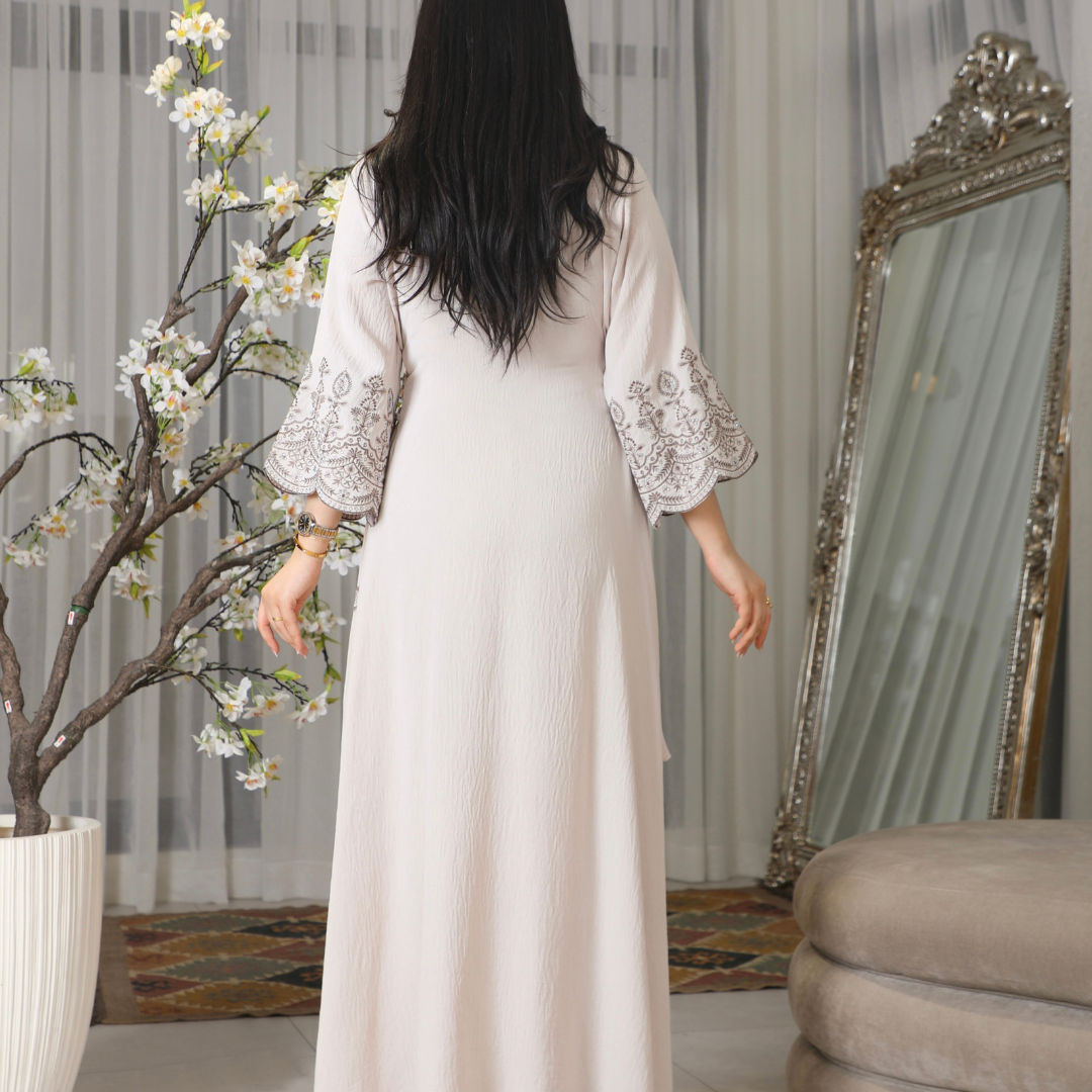 جلابية بنت البلاد السعودية الصيفية للنساء من مجموعة بنت البلاد الجديدة بتصاميم فاخرة - 4370