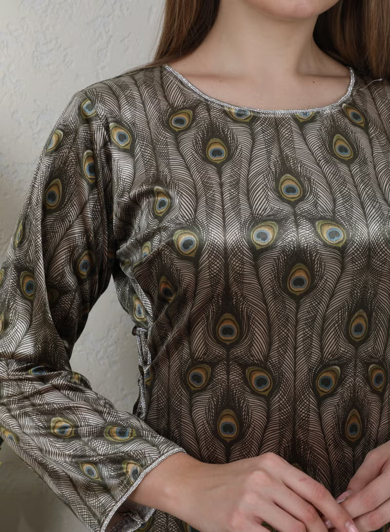 جلابية بنت البلاد السعودية الشتوية للنساء من مجموعة بنت البلاد الفاخرة من التصاميم الفاخرة - 4196