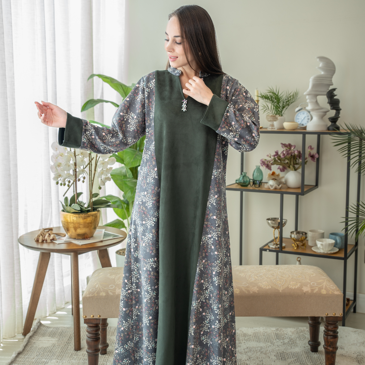 Elegant winter jalabiya with a distinctive modern design - 4535