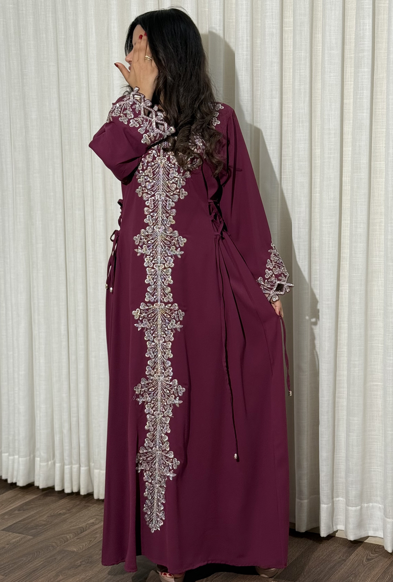 Zr746 - جلابية ذوق راقٍ بإطلالة محتشمة