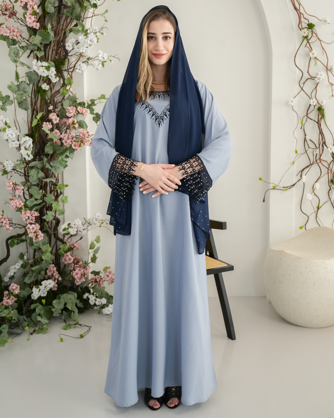 ZR713 - جلابية ذوق راقٍ بإطلالة محتشمة