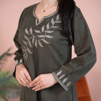 Elegant winter jalabiya with a distinctive modern design - 4589