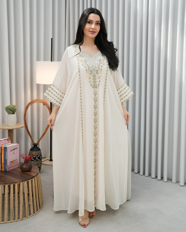 4623 - جلابية ذوق راقٍ بإطلالة محتشمة