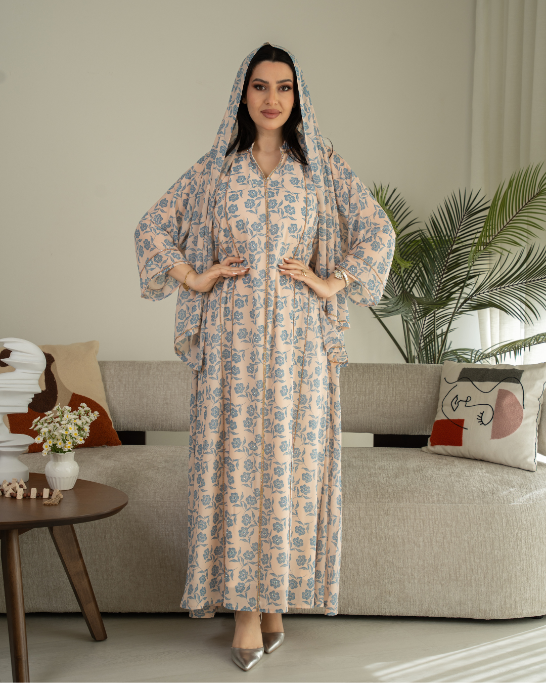 4578 - جلابية ذوق راقٍ بإطلالة محتشمة