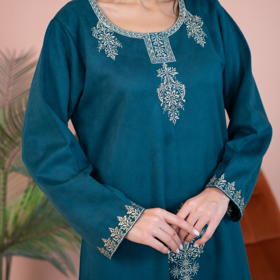 Elegant winter jalabiya with a distinctive modern design - 4551