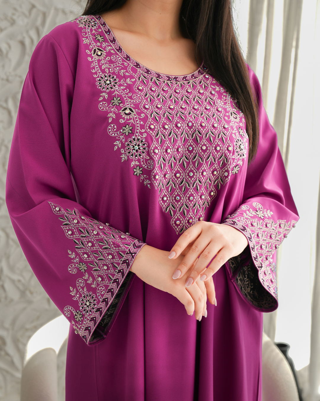 4611 - جلابية ذوق راقٍ بإطلالة محتشمة