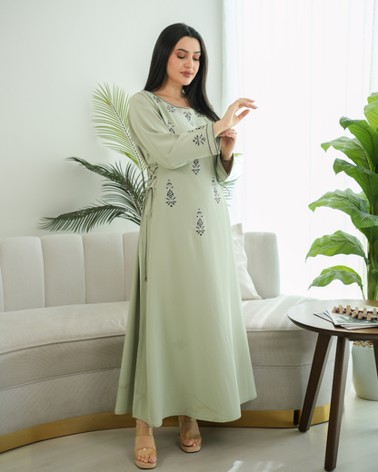 Elegant Eid Ul Fitr jalabiya with a distinctive modern design - 4588
