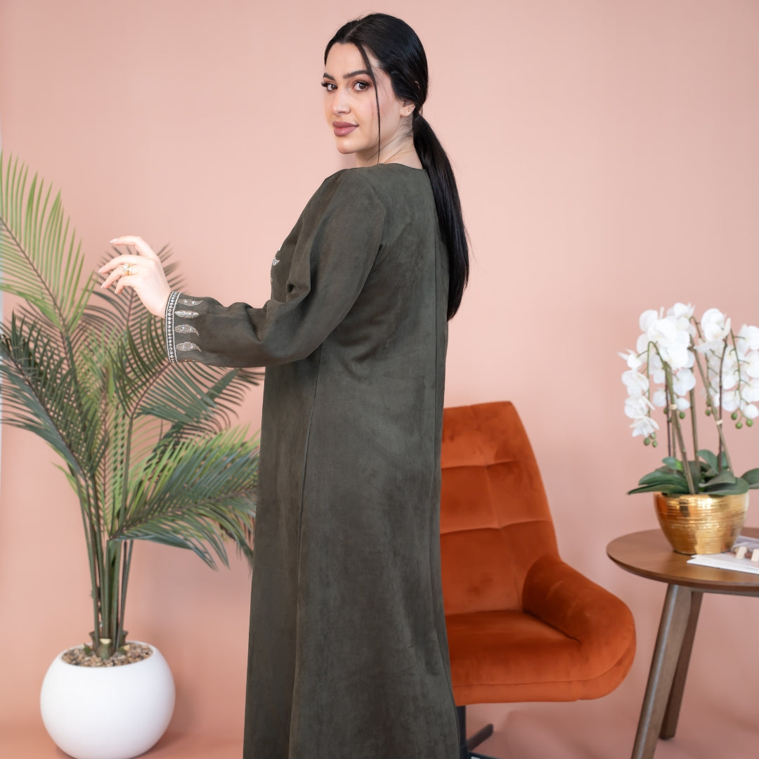 Elegant winter jalabiya with a distinctive modern design - 4589