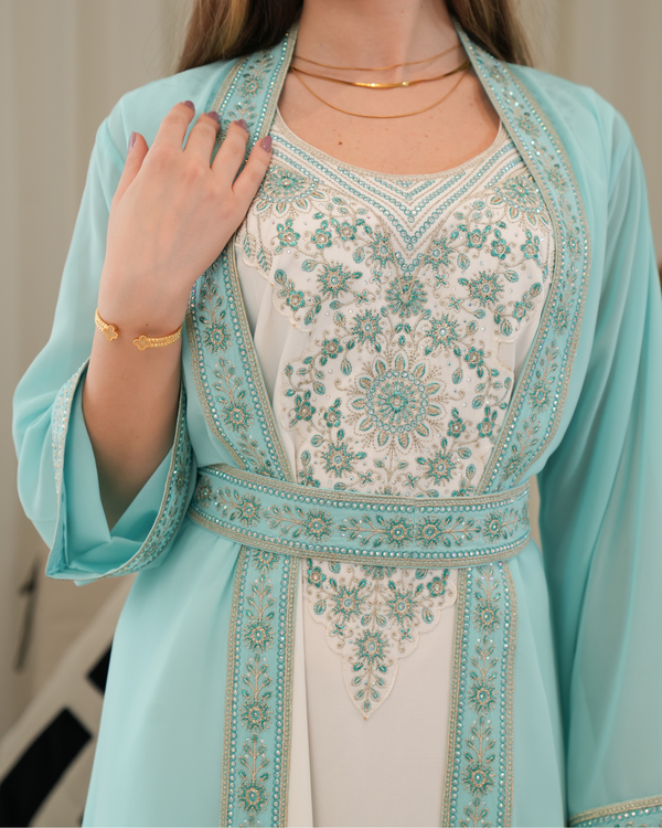 ZR726 - جلابية ذوق راقٍ بإطلالة محتشمة