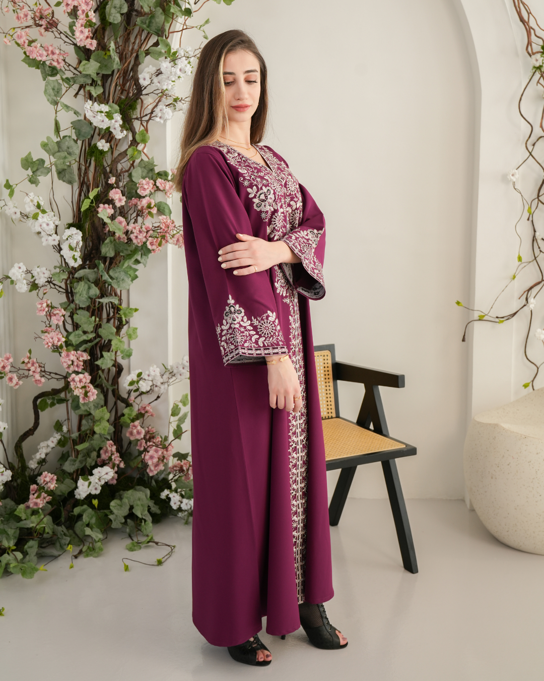 ZR719 - جلابية ذوق راقٍ بإطلالة محتشمة