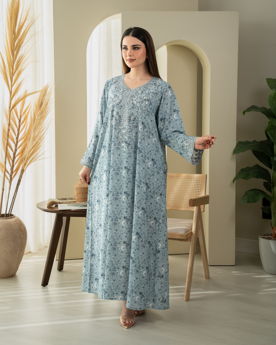 ZR745 - جلابية ذوق راقٍ بإطلالة محتشمة