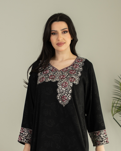 4562 - جلابية ذوق راقٍ بإطلالة محتشمة