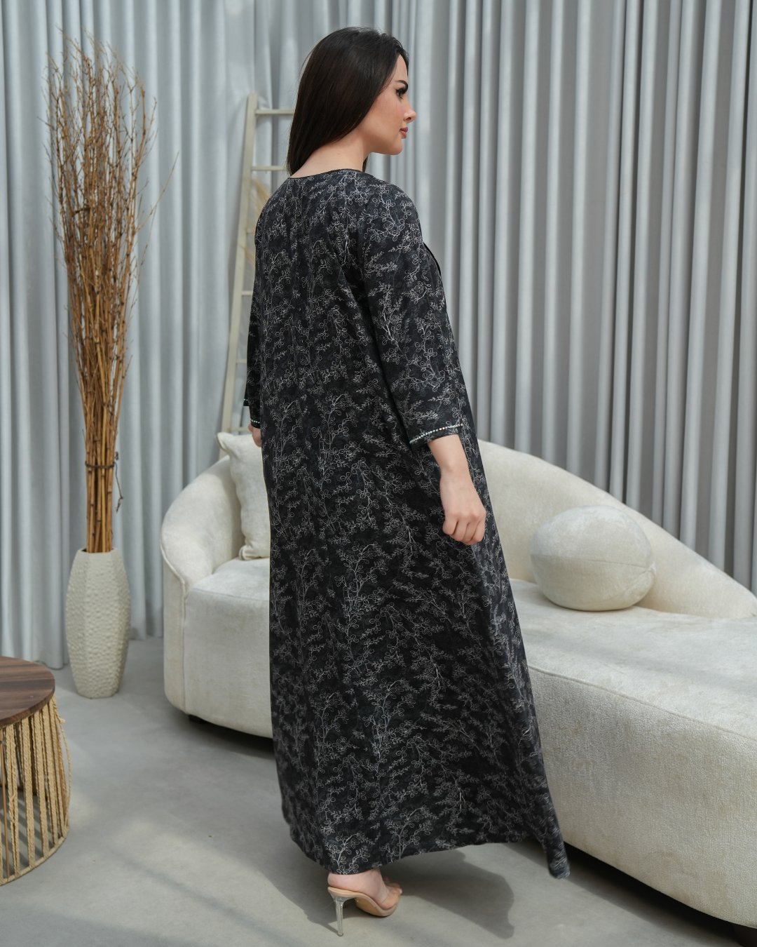 ZR721 - جلابية ذوق راقٍ بإطلالة محتشمة