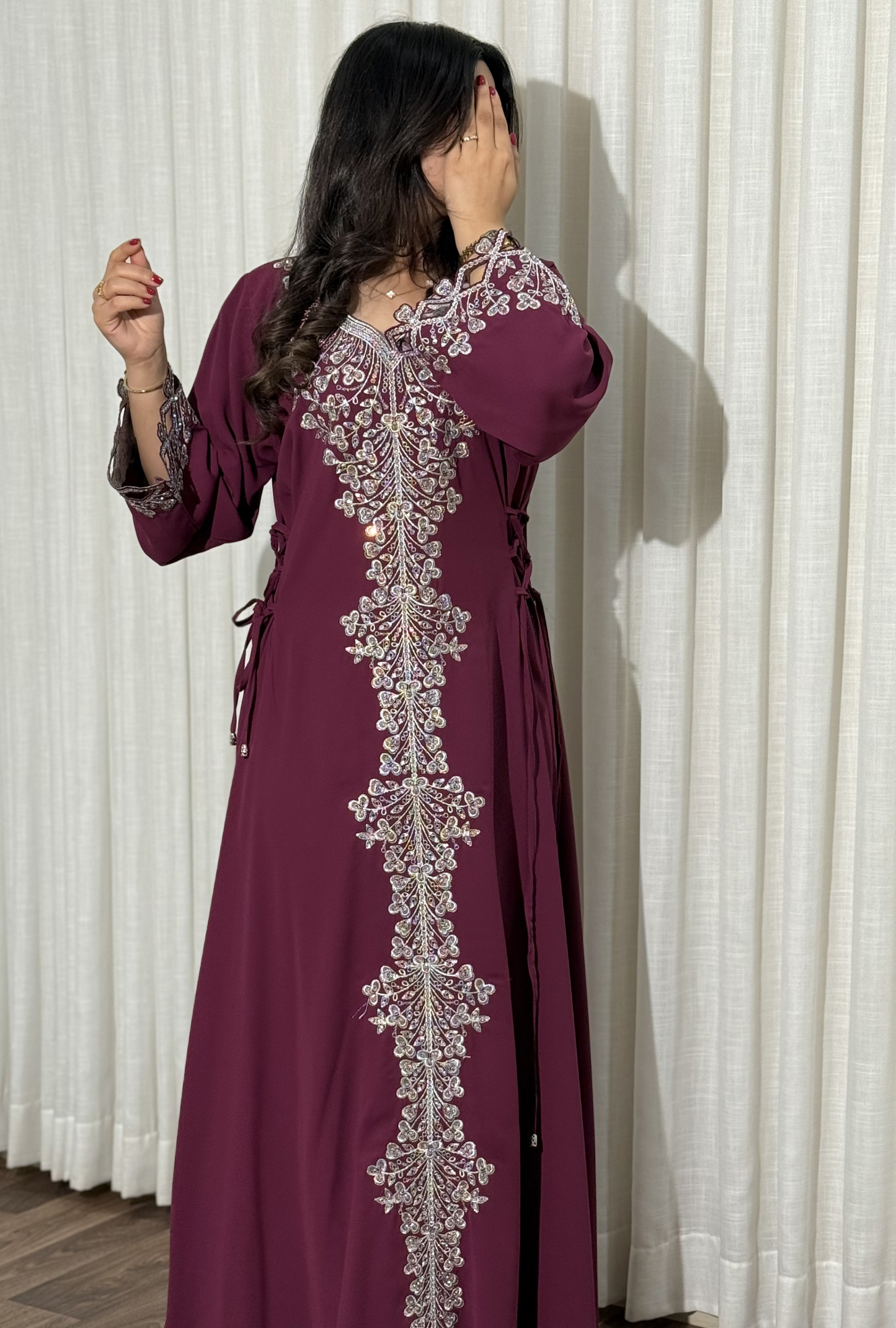 Zr746 - جلابية ذوق راقٍ بإطلالة محتشمة