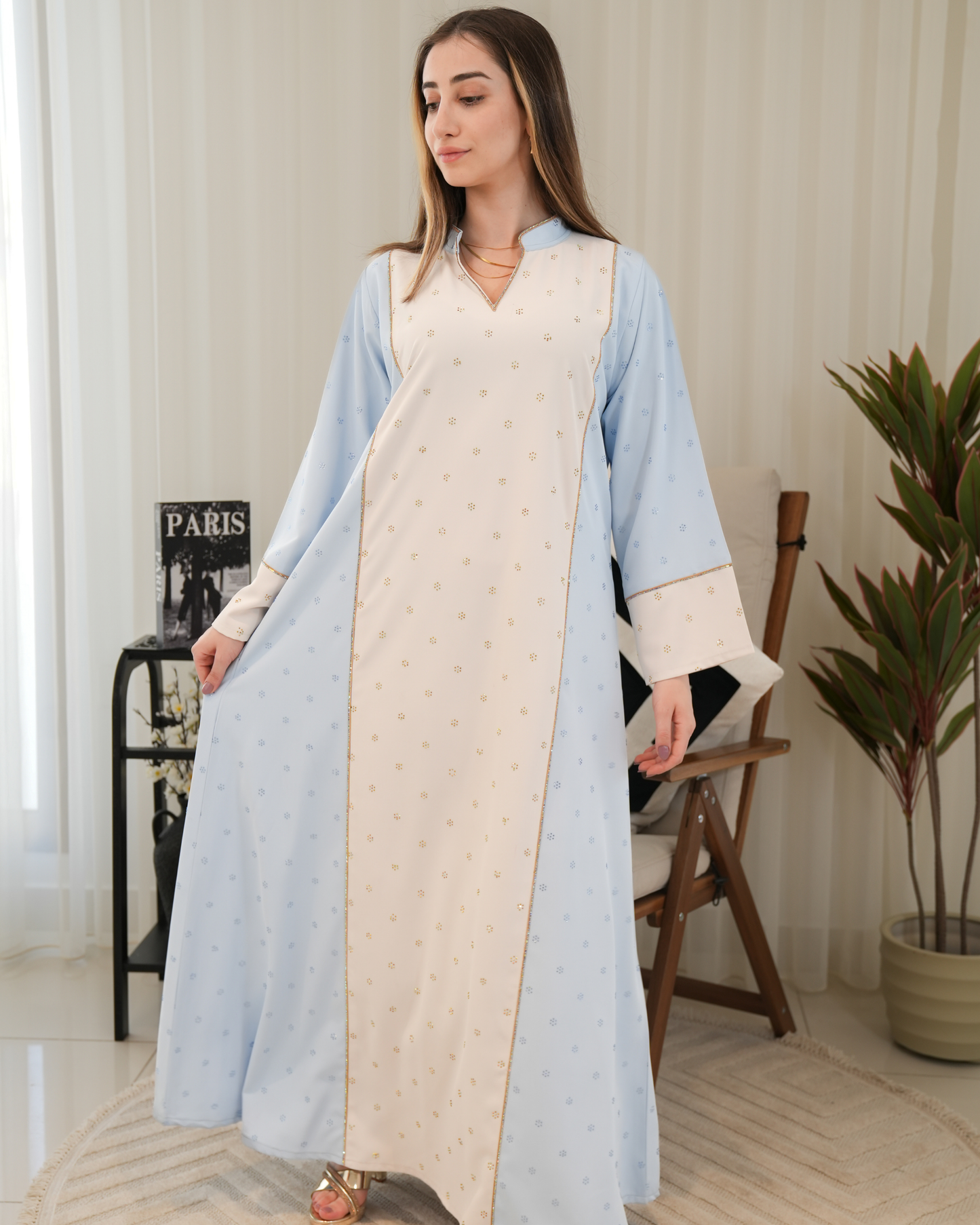 ZR728 - جلابية ذوق راقٍ بإطلالة محتشمة