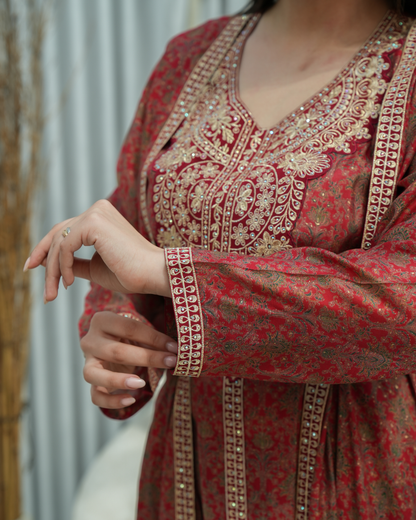 ZR662 - جلابية ذوق راقٍ بإطلالة محتشمة