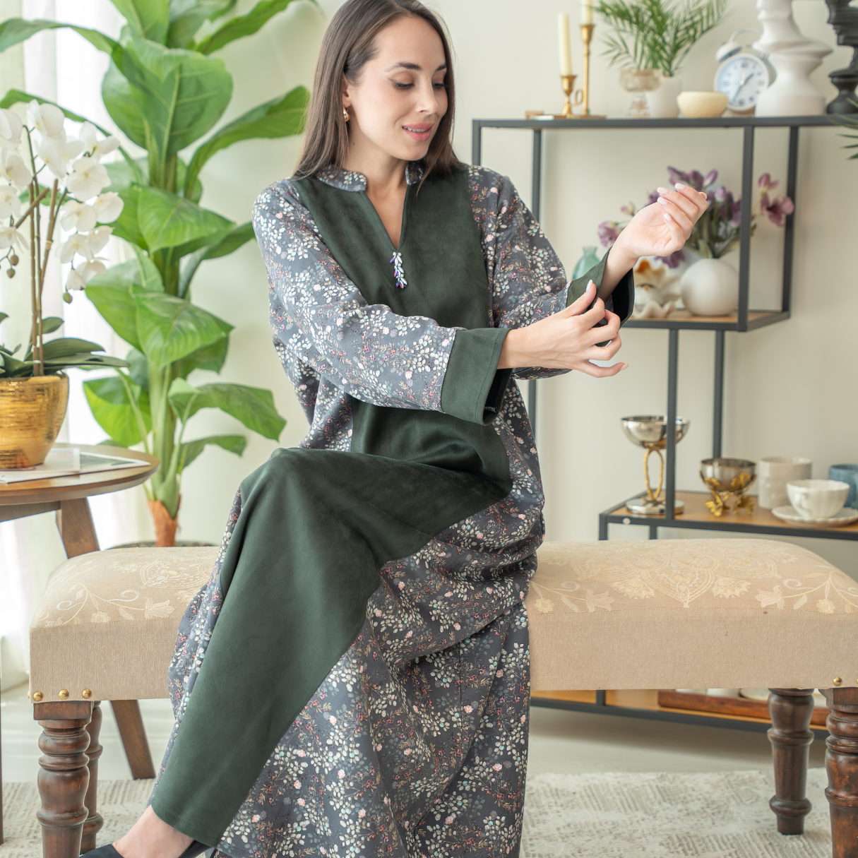 Elegant winter jalabiya with a distinctive modern design - 4535