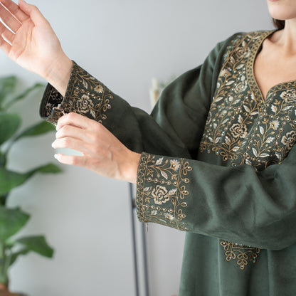 Elegant winter jalabiya with a distinctive modern design - 4537