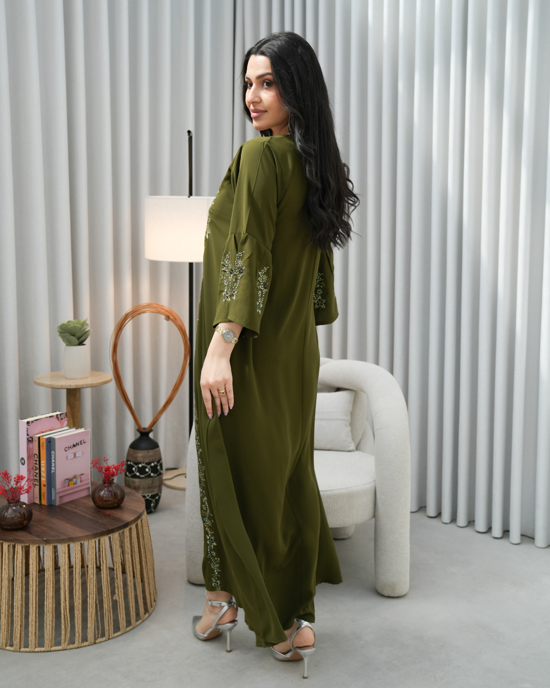 Majestic Grace Eid Jalabiya – A Modern Expression of Saudi Elegance - 4443