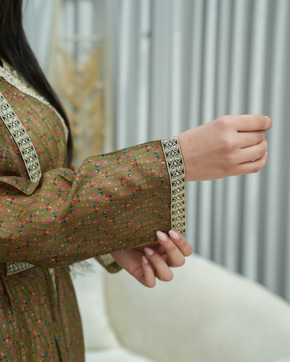 ZR663 - جلابية ذوق راقٍ بإطلالة محتشمة