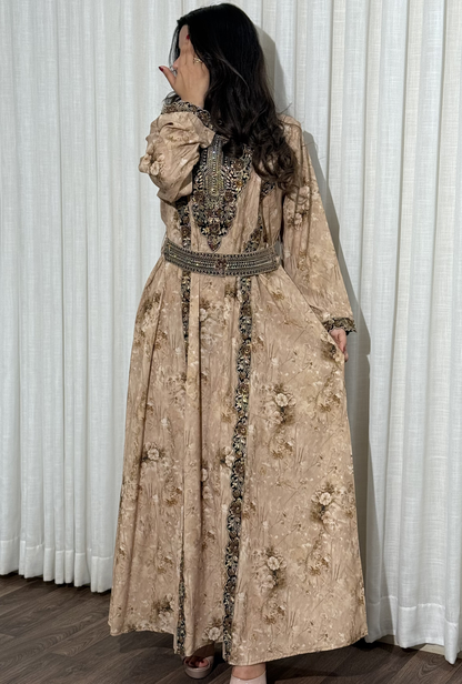 4563 - جلابية ذوق راقٍ بإطلالة محتشمة