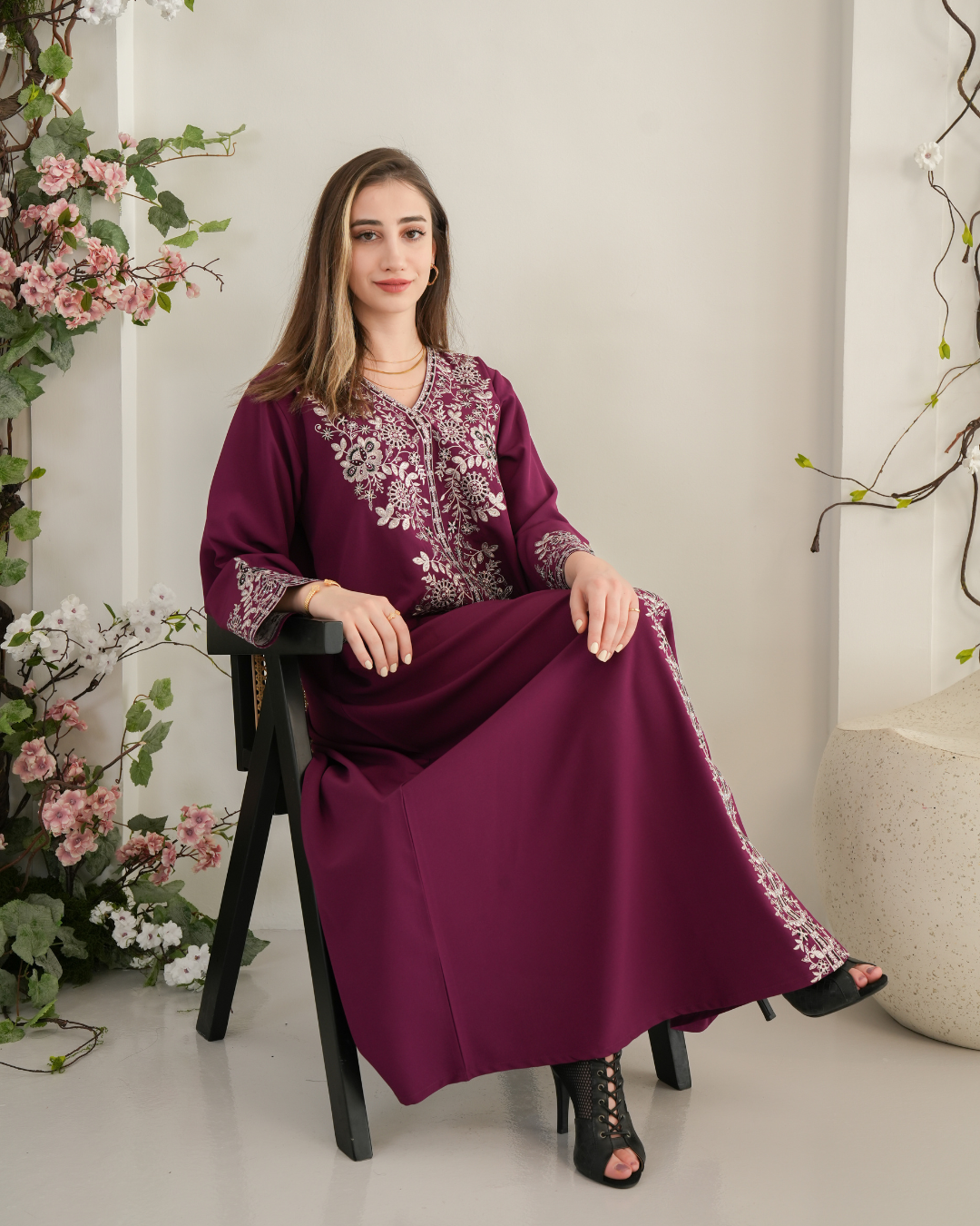 ZR719 - جلابية ذوق راقٍ بإطلالة محتشمة