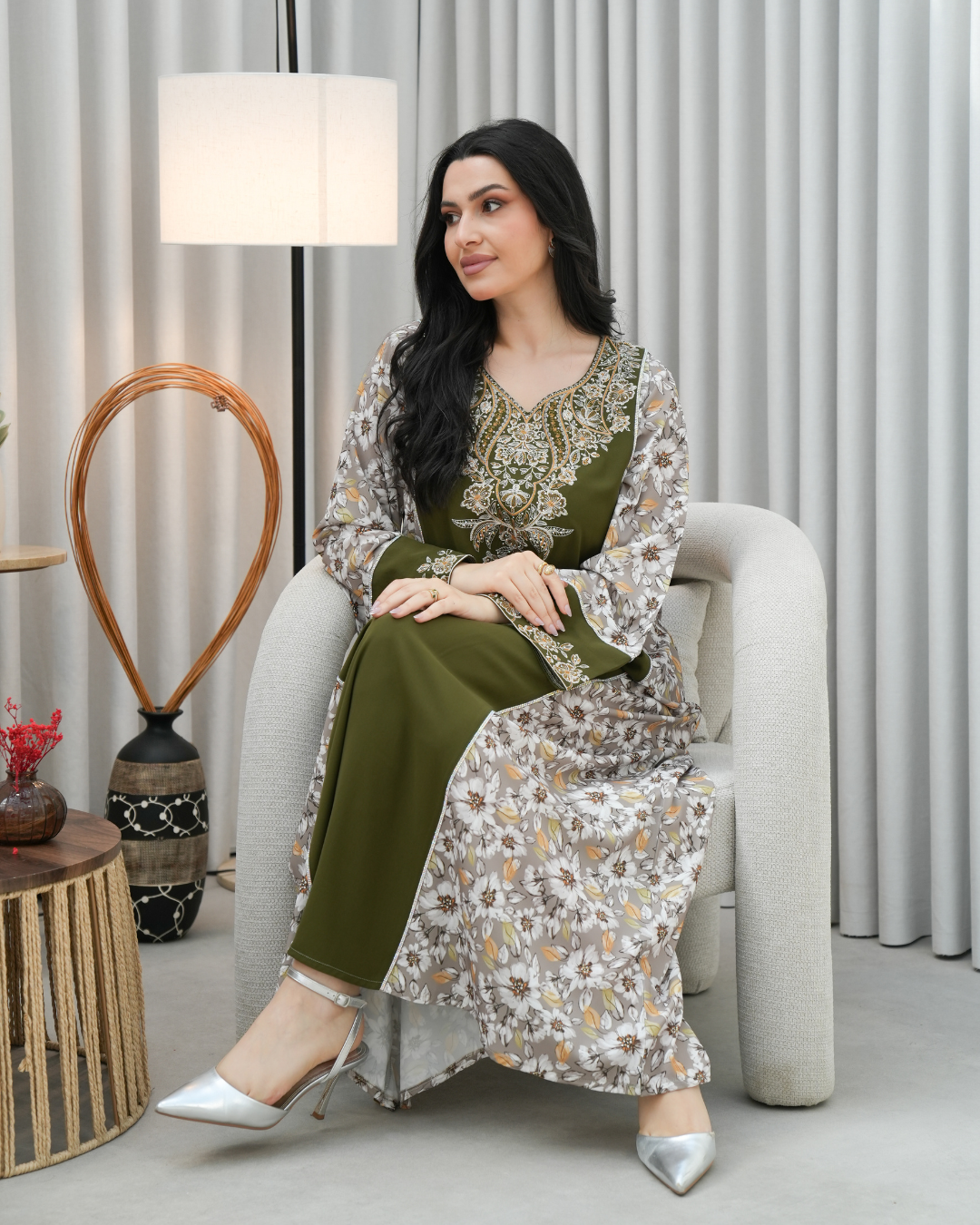 Majestic Grace Eid Jalabiya – A Modern Expression of Saudi Elegance - 4389