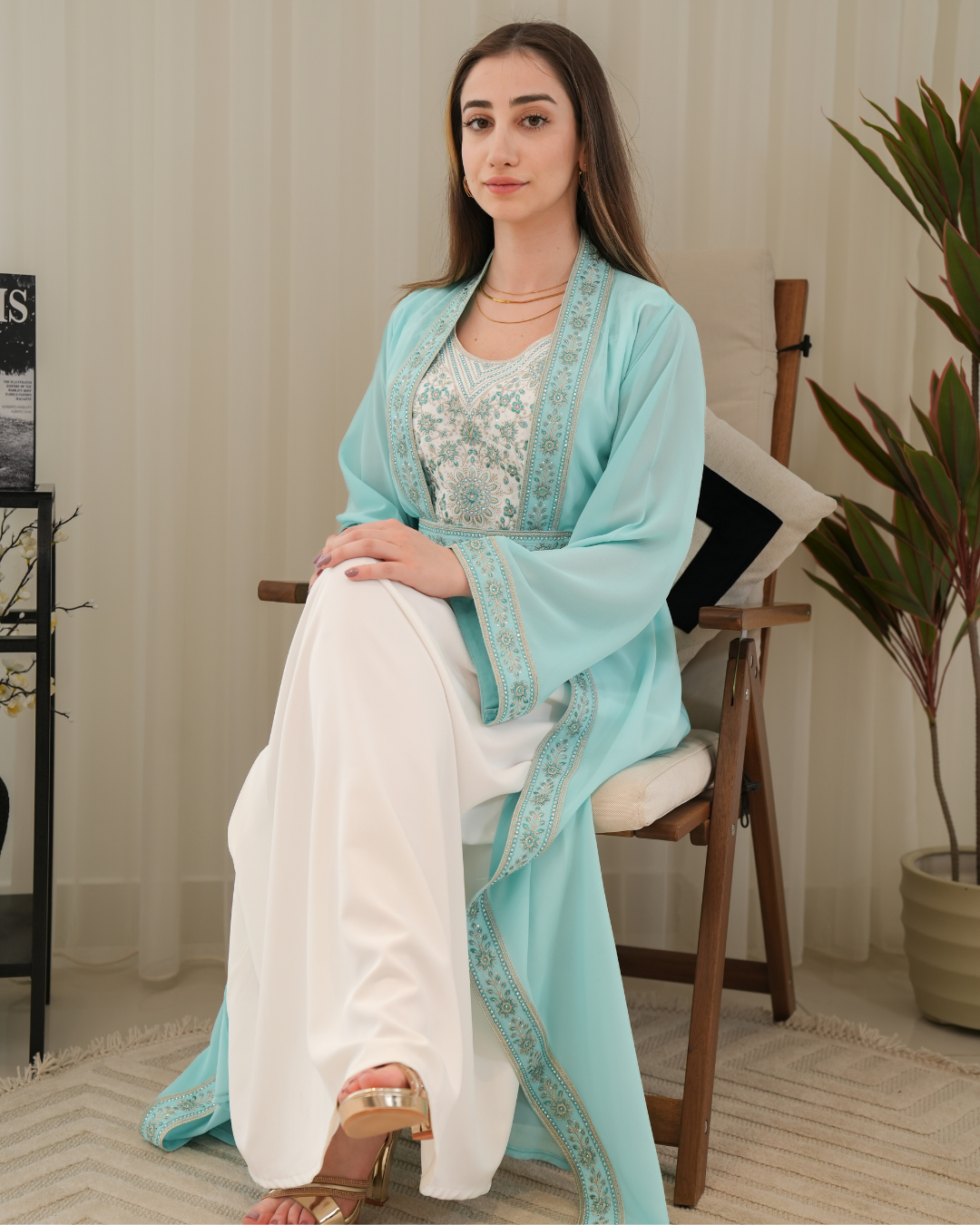 ZR726 - جلابية ذوق راقٍ بإطلالة محتشمة