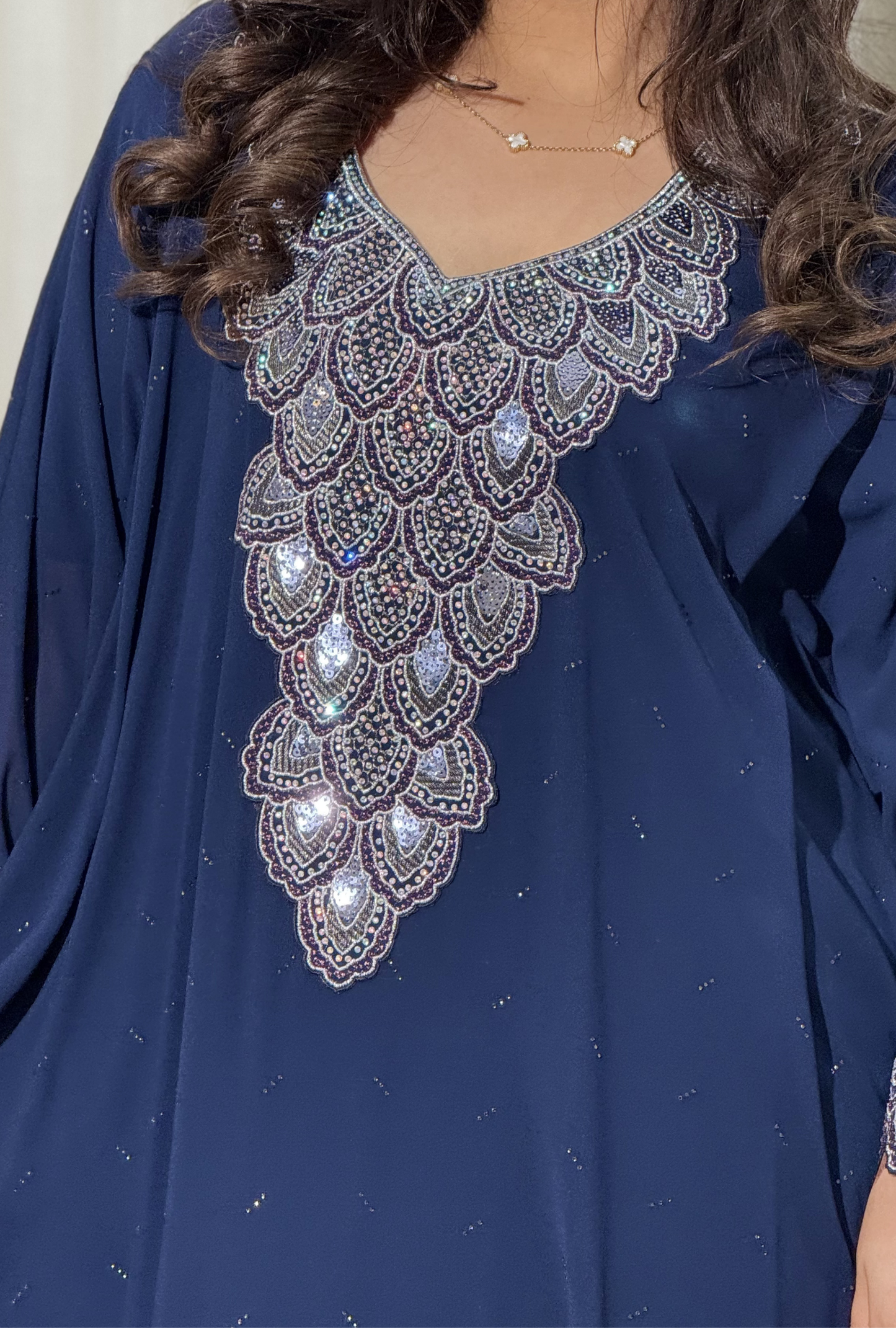 Zr786 - جلابية ذوق راقٍ بإطلالة محتشمة