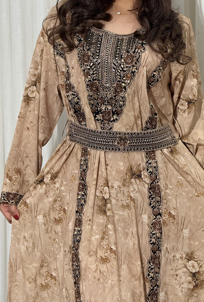 4563 - جلابية ذوق راقٍ بإطلالة محتشمة