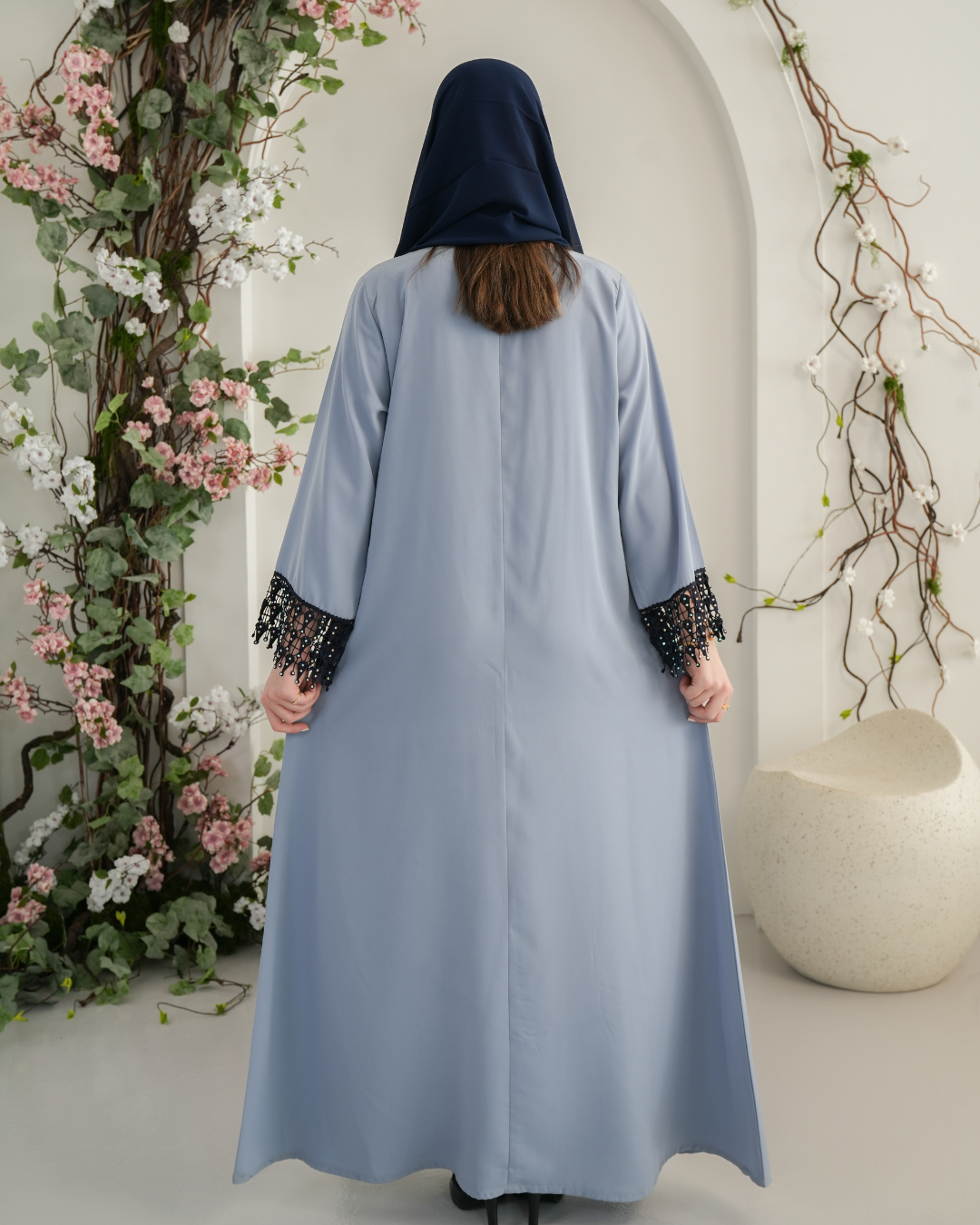 ZR713 - جلابية ذوق راقٍ بإطلالة محتشمة