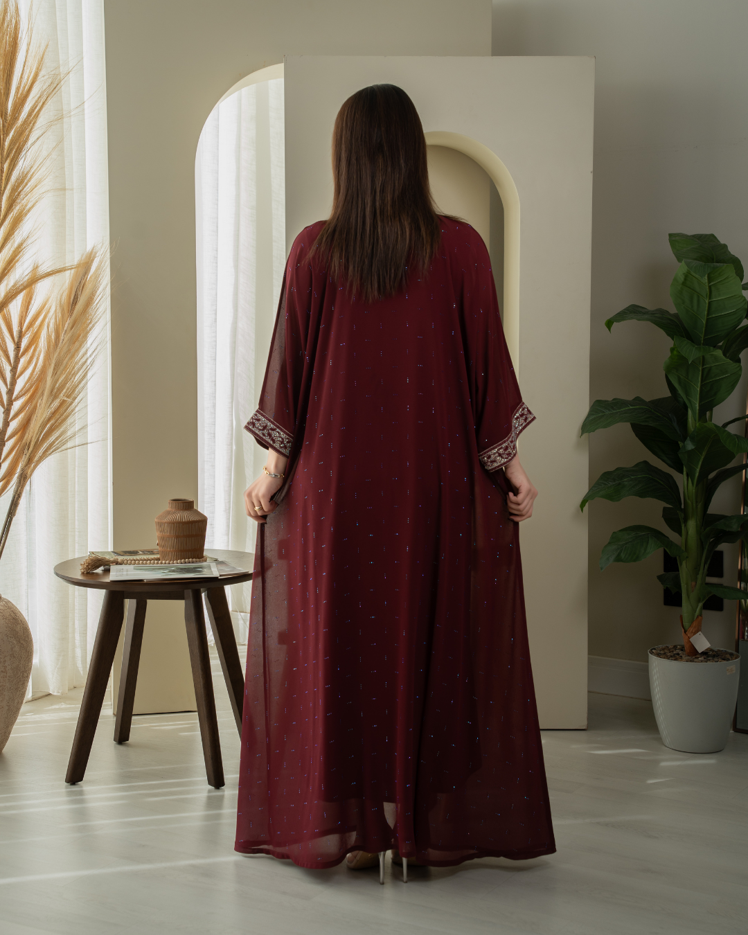 ZR739 - جلابية ذوق راقٍ بإطلالة محتشمة