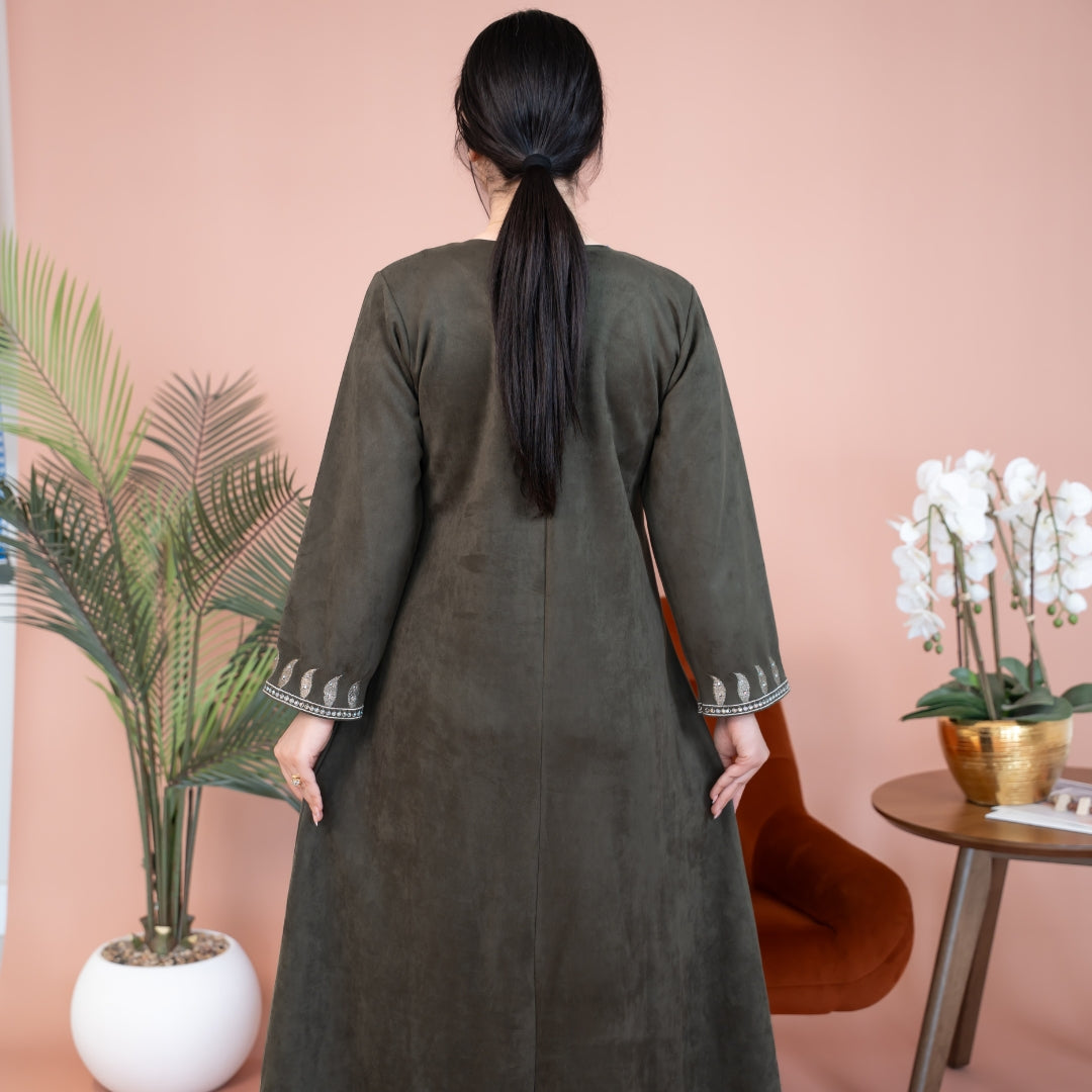 Elegant winter jalabiya with a distinctive modern design - 4589