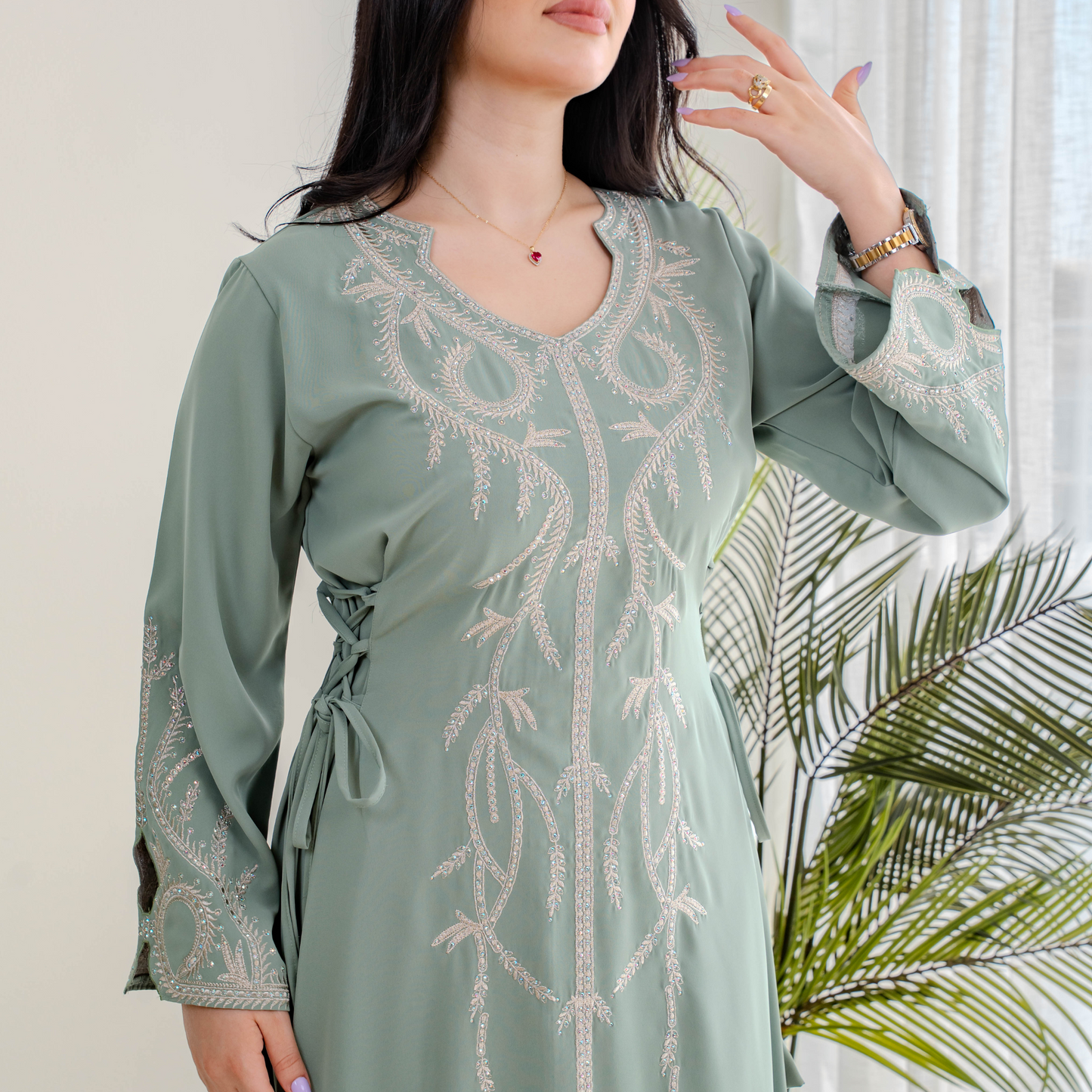 مجموعة صيف بنت البلاد الجديدة لصيف 2025 | جلابيات وقفاطين أنيقة - ZR-589