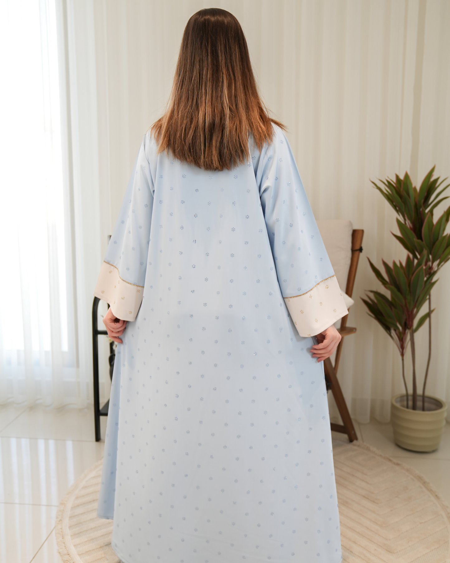 ZR728 - جلابية ذوق راقٍ بإطلالة محتشمة