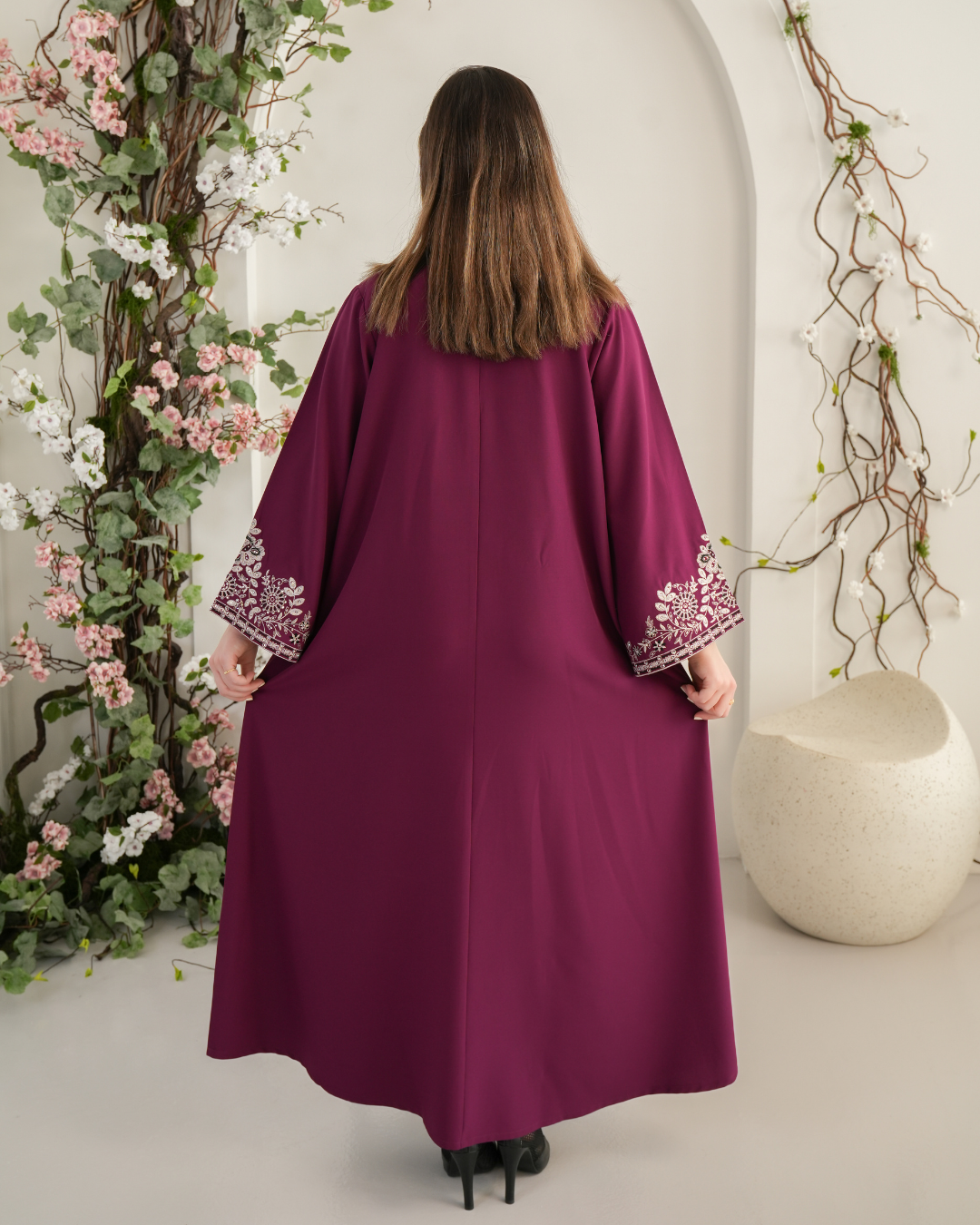 ZR719 - جلابية ذوق راقٍ بإطلالة محتشمة